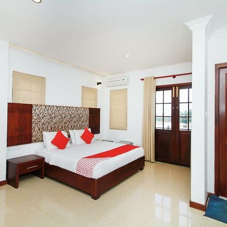 Hotel Queensbury Malabe Kaduwela Bagian luar foto