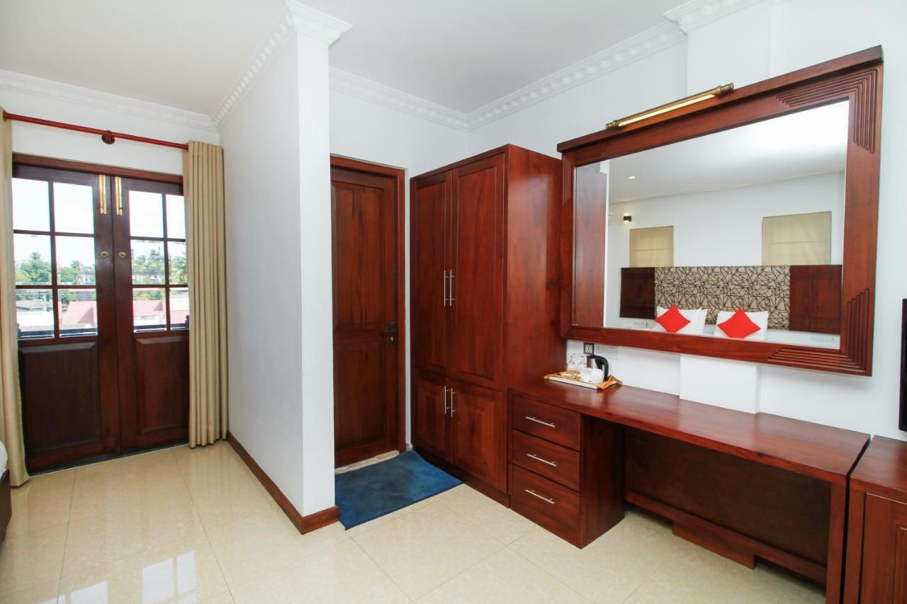 Hotel Queensbury Malabe Kaduwela Bagian luar foto